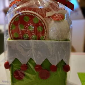 Festive Holiday 5 Piece Gift Set with Body Butter